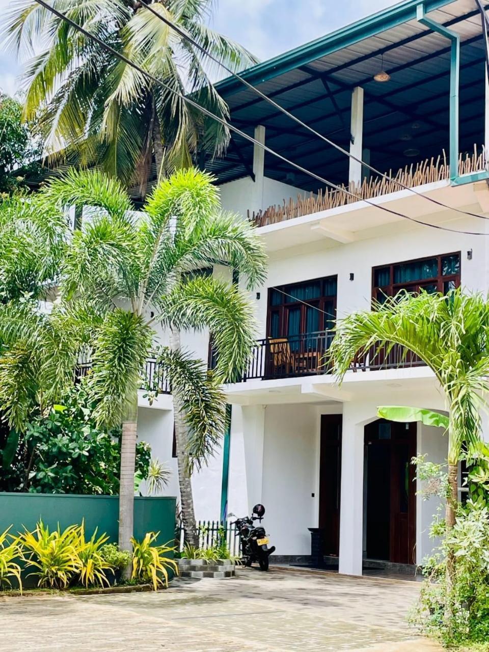 Thinaya Lake Resort Holambra Exterior foto