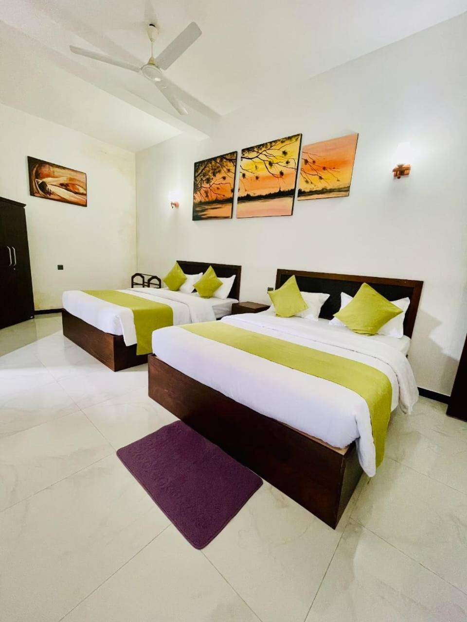 Thinaya Lake Resort Holambra Exterior foto
